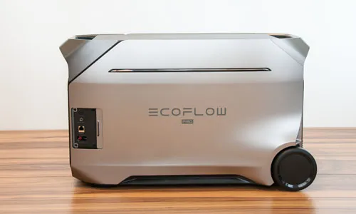 DELTA Pro 3: right side ports showing