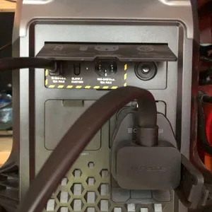 XT150 and XT60i connected to EcoFlow Delta Pro